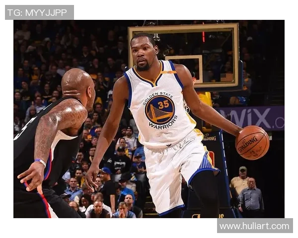 球星足球假动作技艺解析：如何通过巧妙假动作颠覆对手防线