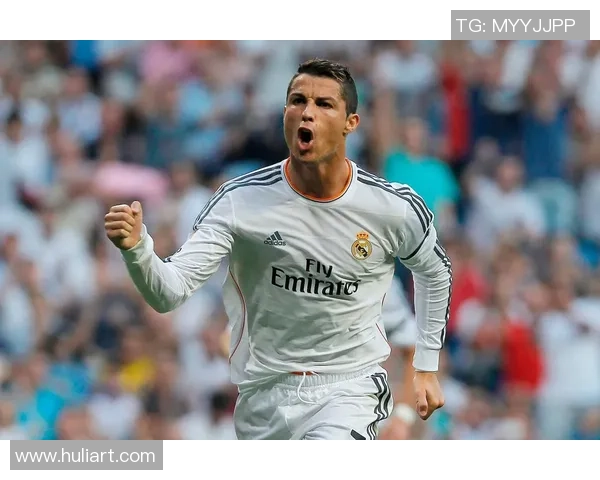 足球9号球星的传奇之路 从绿茵场上的英勇表现到全球瞩目的荣耀时刻